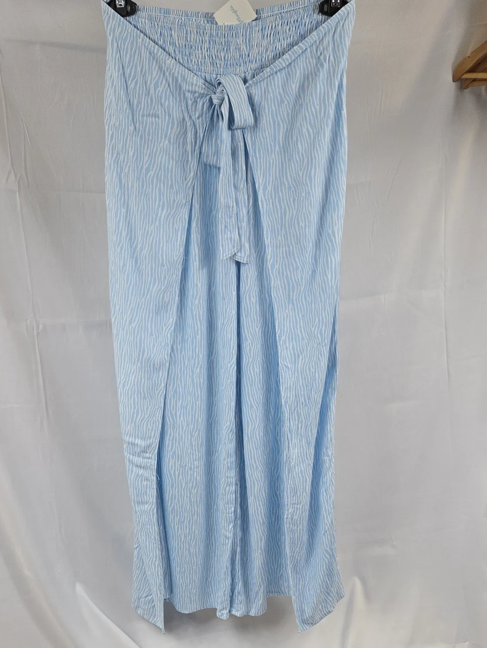 Light Blue Wide Leg SWIM COLLECTION Tie-Waist Pants M NWT